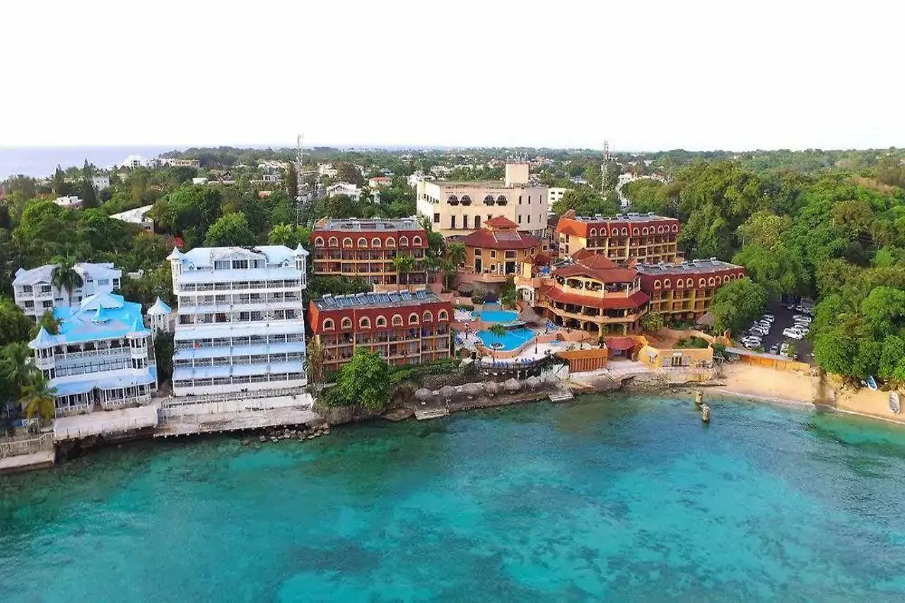 Hotel Sosua Bay Resort And Victorian House